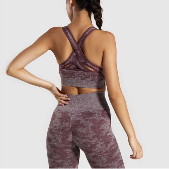 Gymshark Adapt Camo Seamless Leggings in Berry Red. Size Small. - Picture 5 of 16